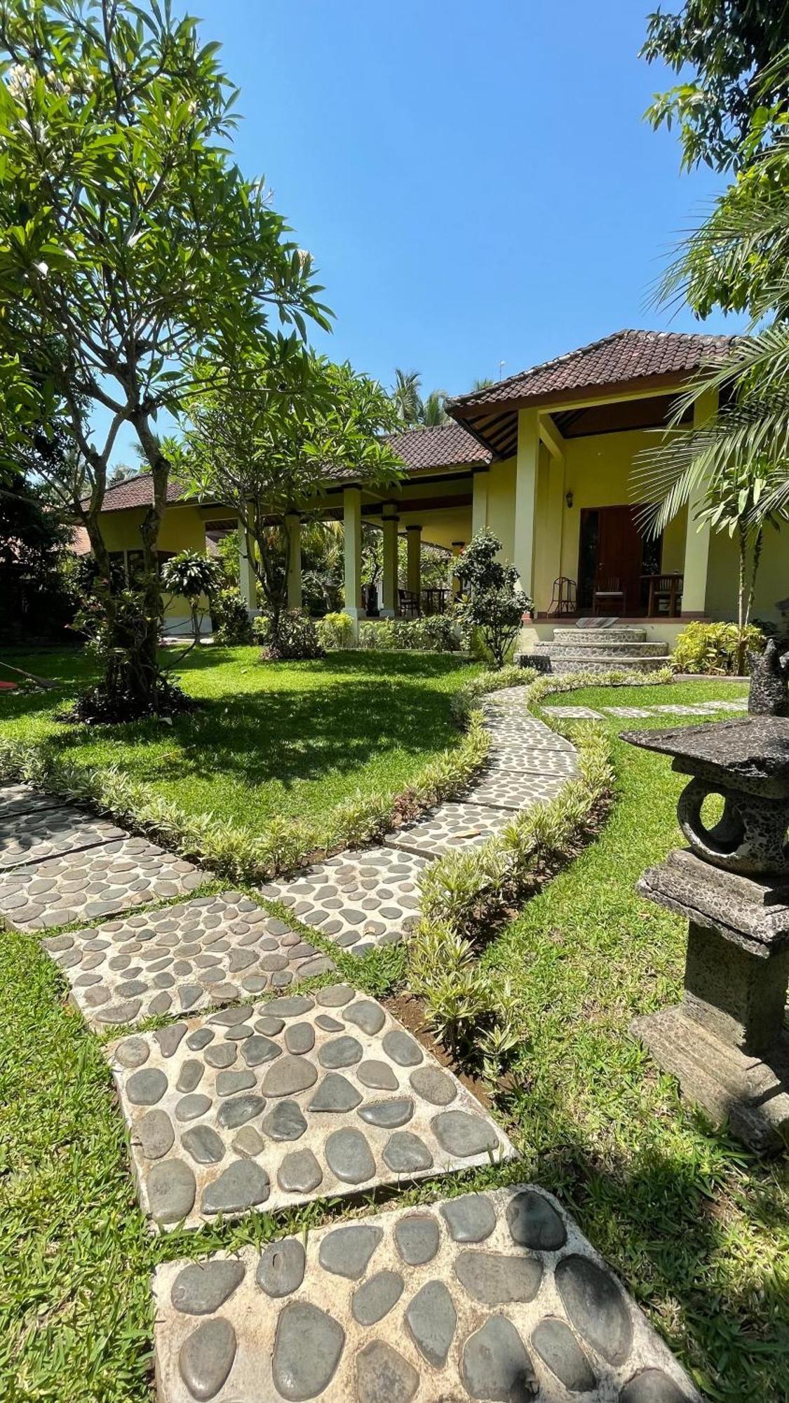 Bali Cottage Sambirenteng Pabean Buleleng Kültér fotó